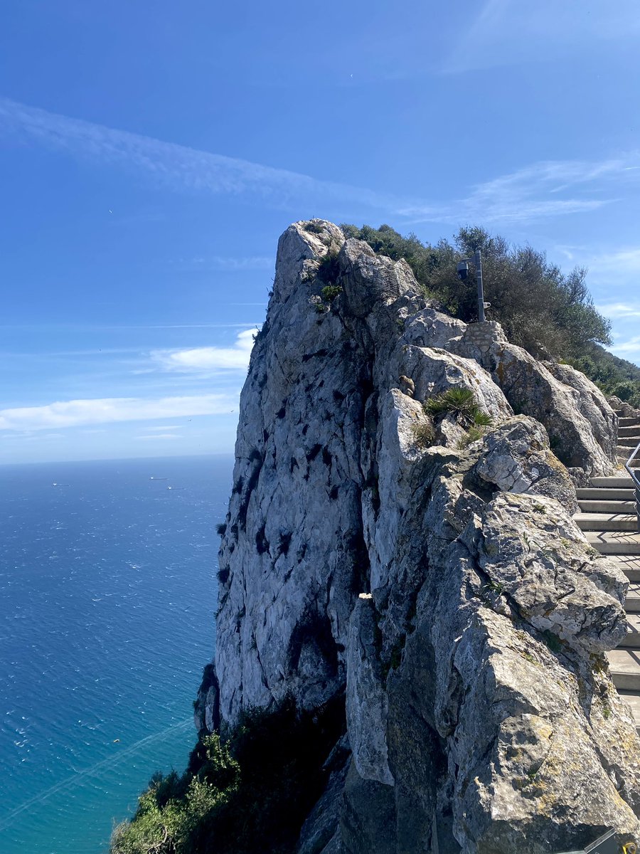 A little day trip to #Gibraltar while at #HVS2023 in #Malaga #Spain Thank you @KendraGrubb for giving us the idea! #AprilFoolsDay #rockofGibraltar @MichaelsCave