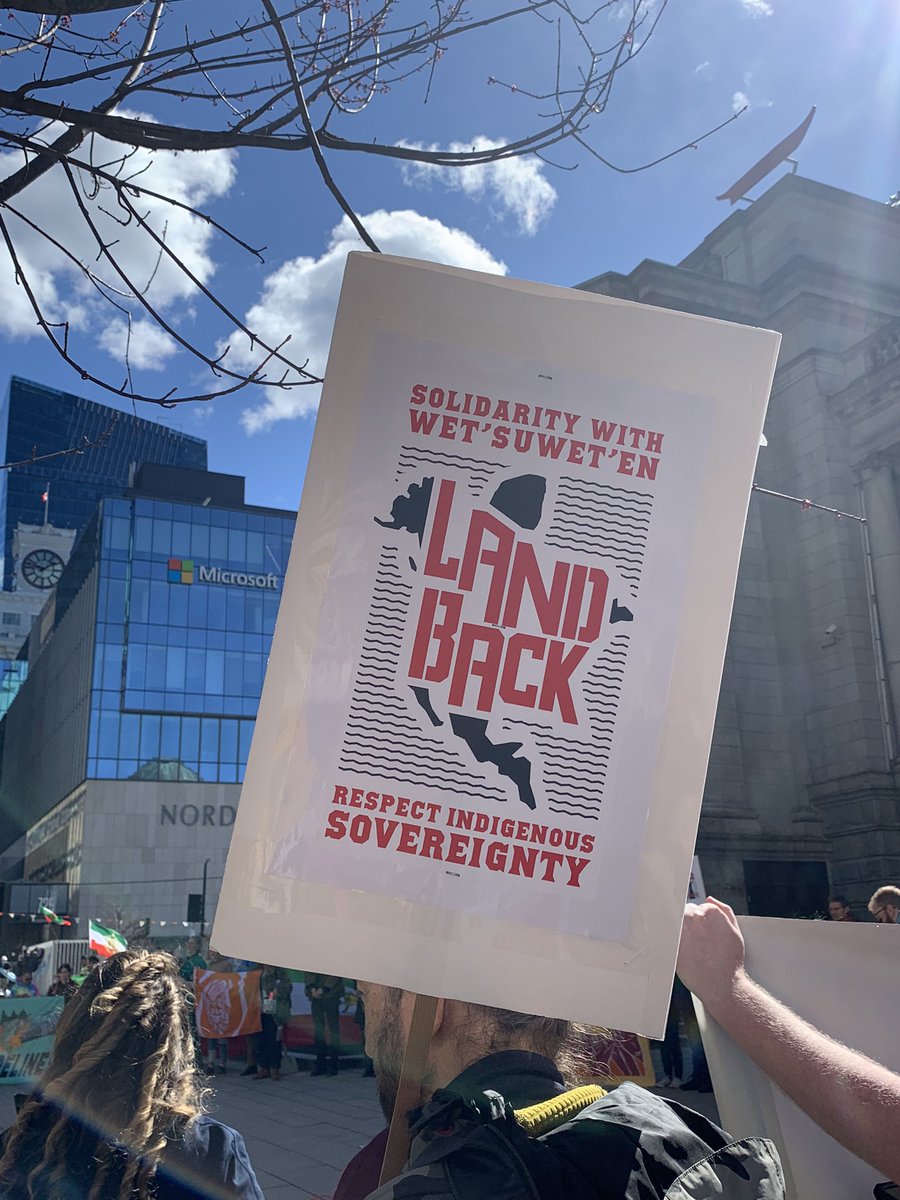 leadnowca's tweet photo. We are blown away by the energy and solidarity pouring in from nearly 40 actions across Canada in support of Wet’suwet’en land defenders.
@RBC, all eyes are on you. Stop bankrolling colonial violence. Defund CGL. #FossilFoolsDay #RCMPOffTheYintah https://t.co/f9wZhLskNC