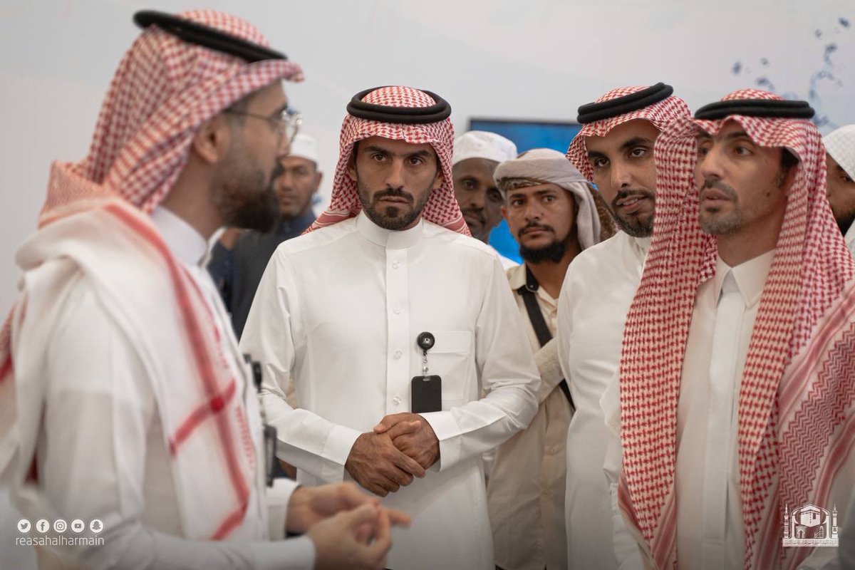 AlharamainSA's tweet photo. أمين مجلس شباب القصيم في زيارة للمعارض الرمضانية بالمسجد الحرام.
https://t.co/gRgh9s9bxk

#يسر_وطمأنينة 
#من_الوصول_إلى_الحصول https://t.co/lVJkzOfcMT