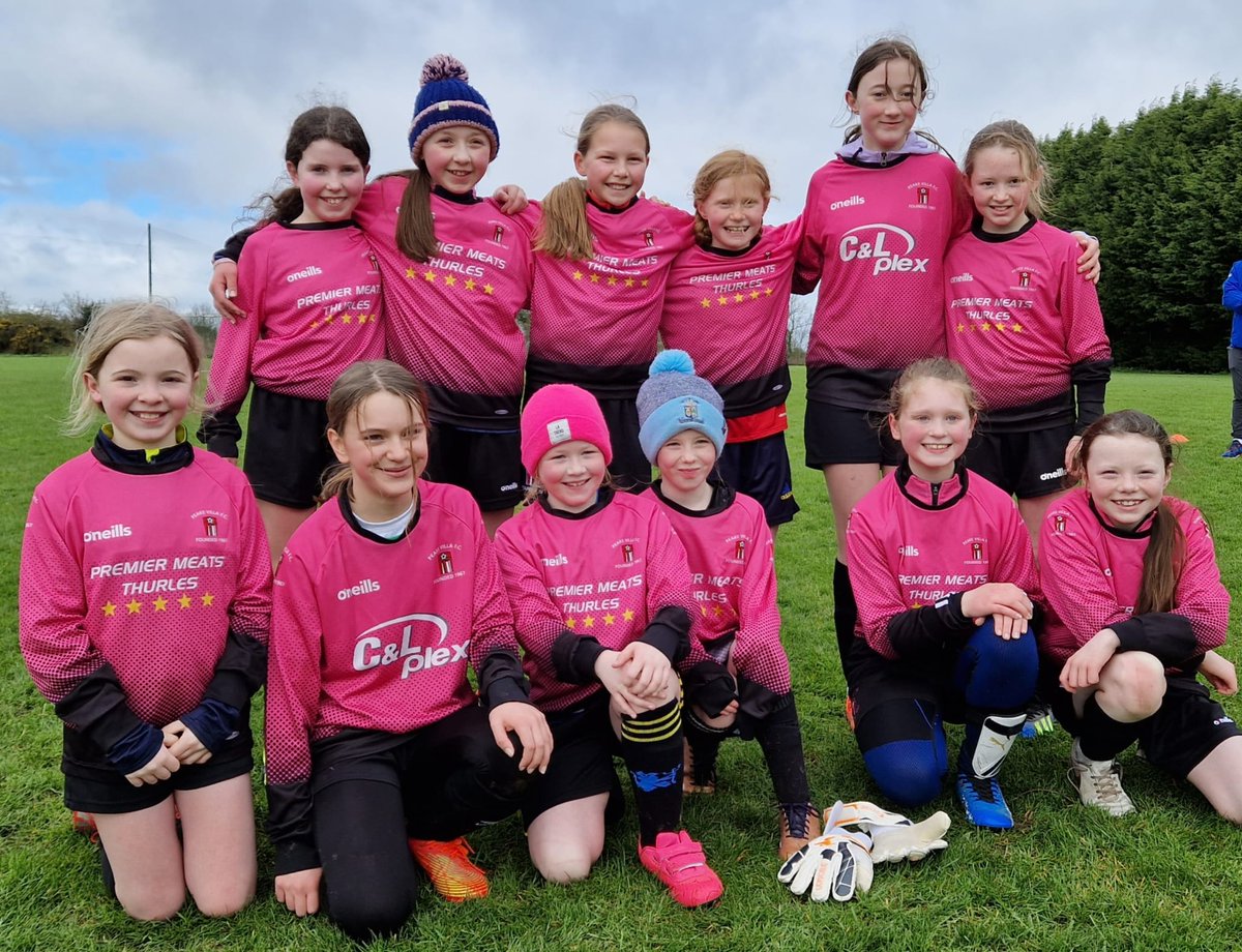 Well done to our U12 Girls who travelled to Killenaule/Moyglass this morning and had a fine win.
Goal scorers were,
Saoirse Haverty ⚽️
Caoimhe Doyle ⚽️
Well done all...👏👏👏
Killenaule/Moyglass 0
<a href="/PeakeVillaFC/">Peake Villa FC</a> 2