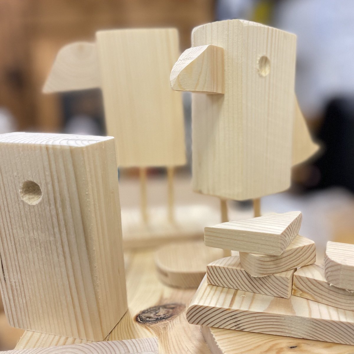 lennyandwhale's tweet photo. Workshop prep underway for @guardiansofbird #wood #sculpture #familyworkshops #fun #studio #repurposedwood @barnsleymht @barnsleymuseums #cannonhall #birds https://t.co/C1Y0mgRxU9