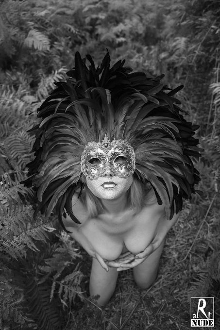 Hi, Experienced Model available 4 - different projects 4   -  1 - 2 - 1 or for workshops 4 - outdoor<a href="/tag/london"class="tags"><span>#london</span></a><a href="/tag/unitedkingdom"class="tags"><span>#unitedkingdom</span></a><a href="/tag/lincoln"class="tags"><span>#lincoln</span></a><a href="/tag/peterborough"class="tags"><span>#peterborough</span></a>