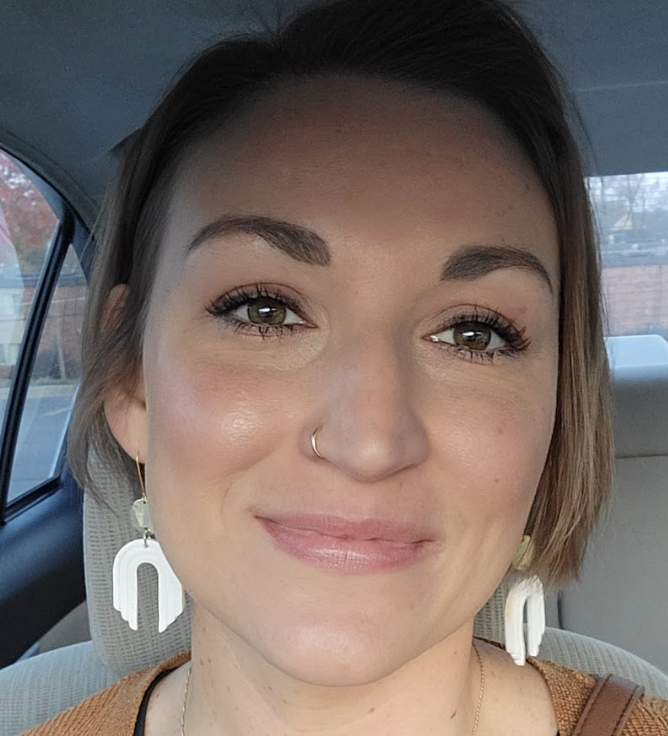 IowaSCAtweets's tweet photo. ISCA School Counselor of the week: Heidi Hassen @MsHassen @IowaCitySchools 
Elementary school counselor at Horn Elementary in Iowa City! https://t.co/YD4M9EnC7a