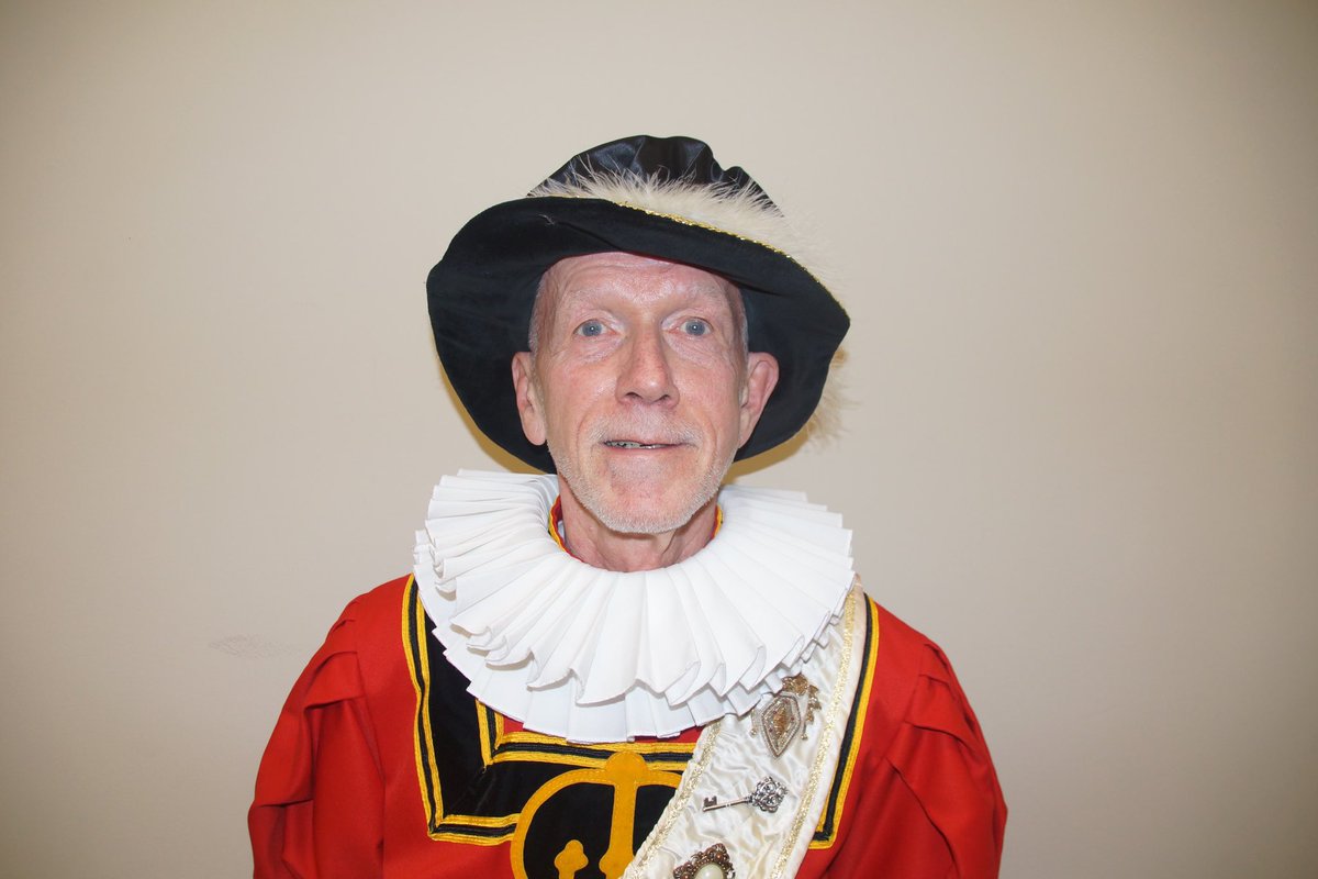 TONIGHT! Meet Sergeant Meryll (played by John Adams). Meryll owes his life to Colonel Fairfax, the prisoner condemned to death. Meryll would do just about anything to save him. And anything to keep out of Dame Carruther’s matrimonial clutches. Tickets: carolinatheatre.org/events/live-ev…