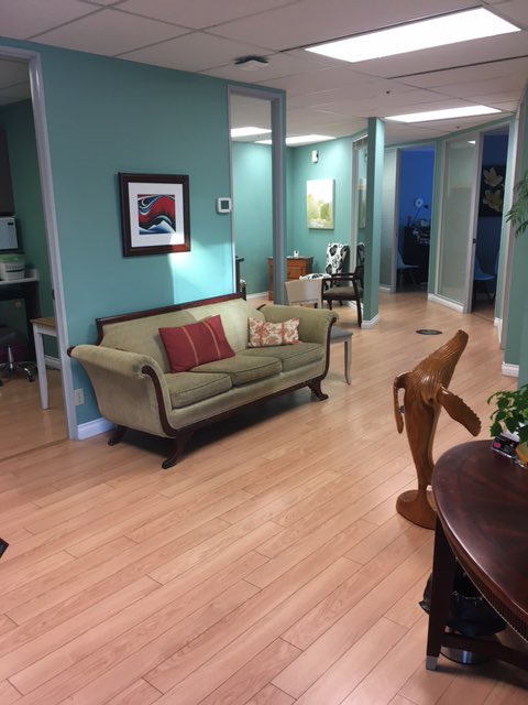 westcoastosteo's tweet photo. Rooms to Rent!

We have space for practitioners to join us in our busy practice in thriving Lower Lonsdale.

Learn more: https://t.co/1jrh7L7nuA

#NorthVan #osteopathyclinic https://t.co/K90PwDG0Rh