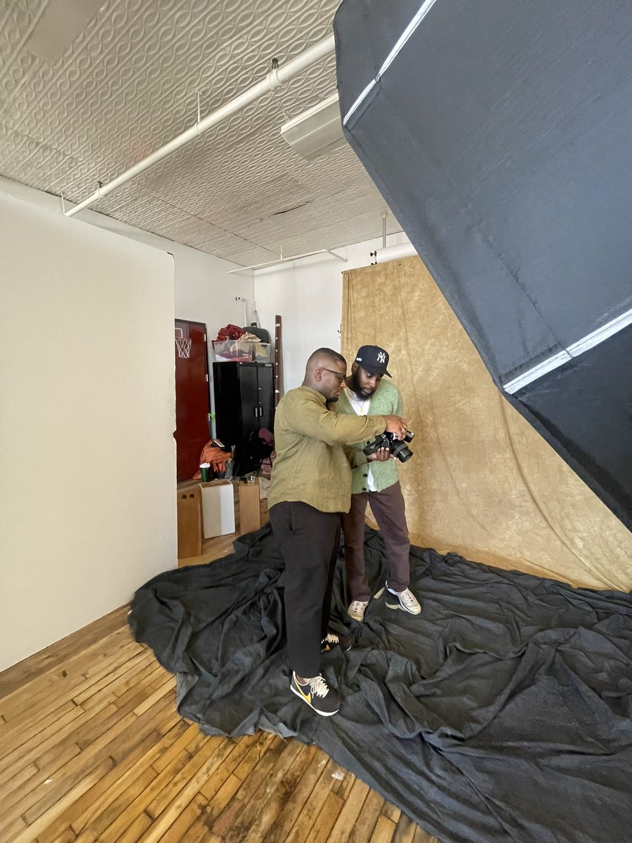 visualsbysade's tweet photo. Picture Day with @soulsinfocus x @CoLabStudiosNYC https://t.co/SfRuJwOunb