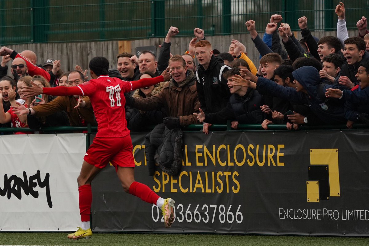 waltonhershamfc's tweet photo. 1651 in attendance… what an unbelievable turnout 🤩

Thank you all so much for playing your part in a momentous day, have a good night 👊 https://t.co/O2BRMt5ARu