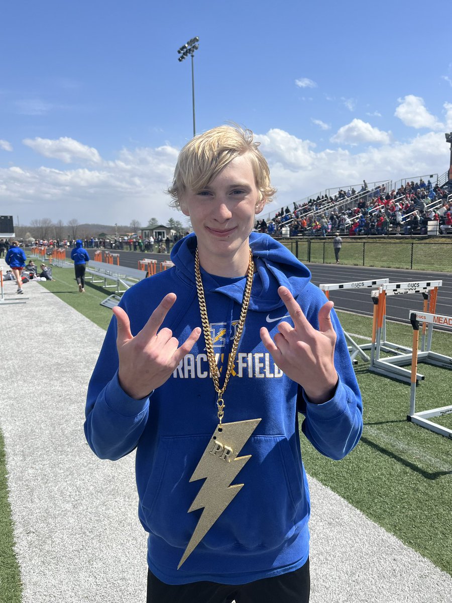 MrMose_PHS's tweet photo. PR for sophomore Alex Evans in the 110 Hurdles with a time of 18.11. Nice work Alex. #phsdubchain #FLSD https://t.co/TixAkKQRj2