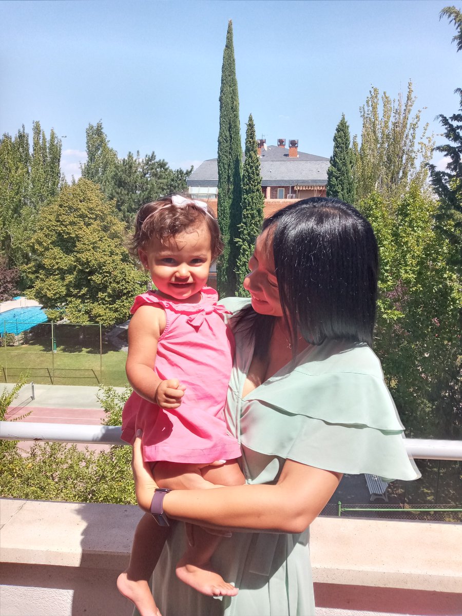 LizGRomero22's tweet photo. Esta guapa, es un regalo q me llego en medio de una pandemia, y me hizo madrina por 1 vez, aunq vive en Madrid sabe q la extraño mucho y todos los años me voy a verla. #bffe #amigas #ahijada #lasrozas #madrid https://t.co/UiOjL8xpAE