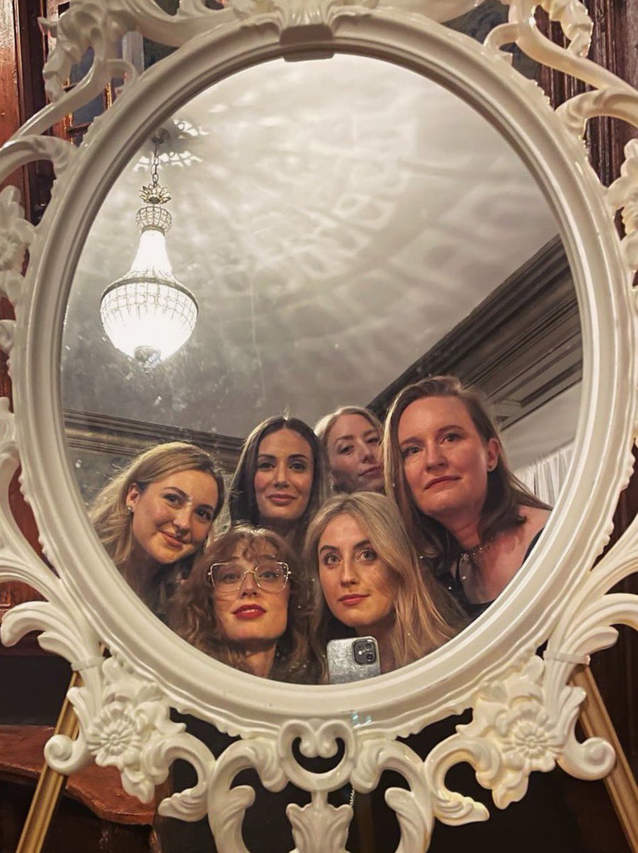 EmilyStranges's tweet photo. Grimm Gals 🩰🖤🪶🍸🫒✨  
#AGrimmNight @TheGreatHallTO  #transcendanceproject 
@TranscendanceP https://t.co/R9Ctfagx1Q