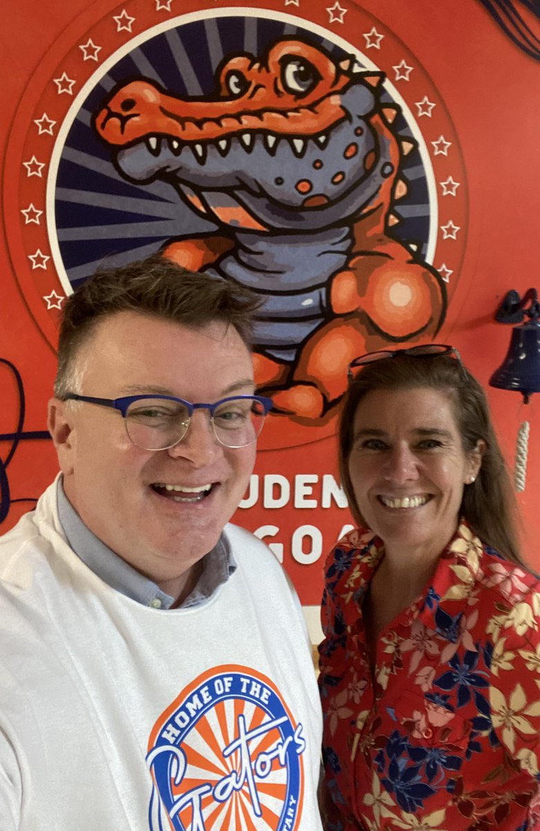 I’m proud to wear the tshirt of Medio Elementary School in San Antonio, Texas <a href="/swisd_mce/">Medio Creek Elementary School</a>! Wonderful teachers and supportive principal Amy Garza were such a joy to work with today! Thanks for having <a href="/KaganOnline/">Kagan Publishing & Professional Development</a> (and me, especially!) at your school.