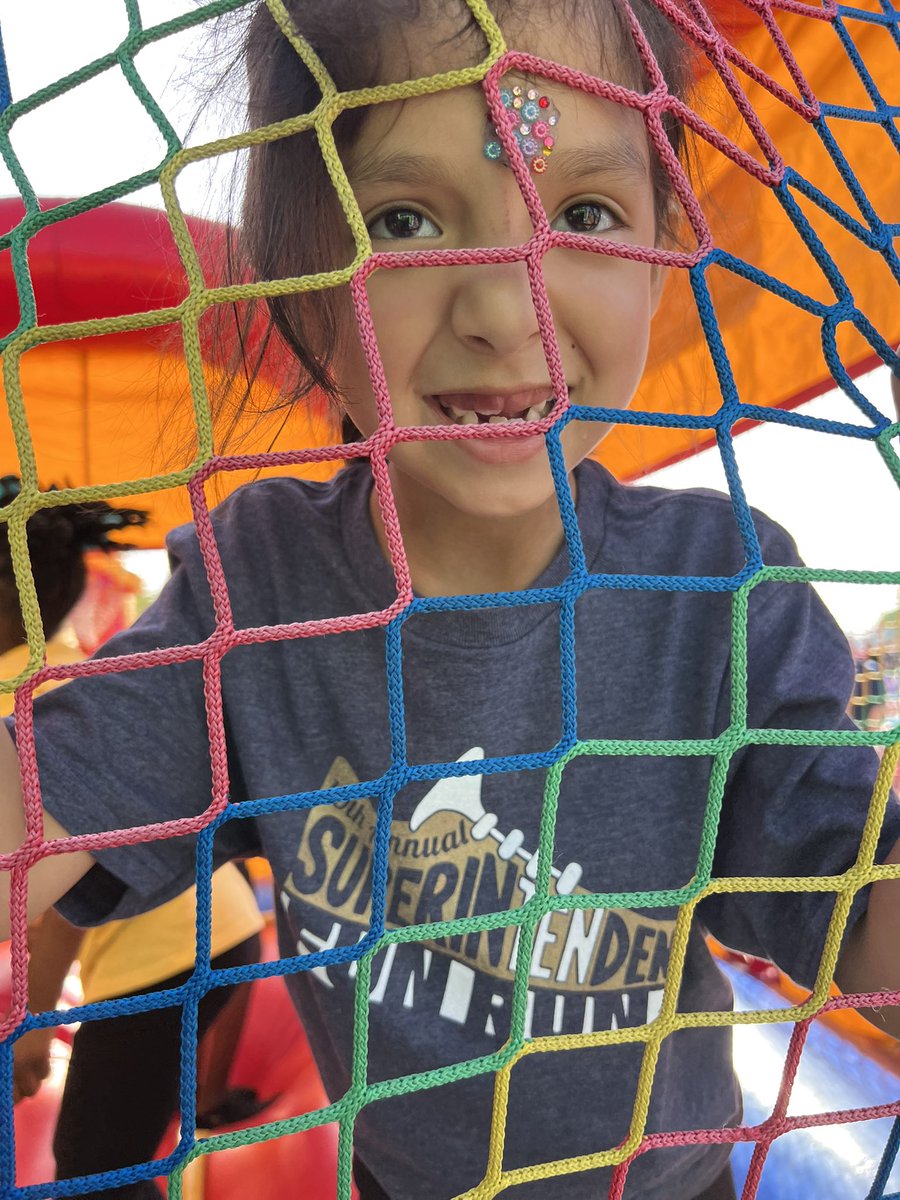 MrsGolemon_PE's tweet photo. Superintendent Fun Run 2023! 
@BangElementary https://t.co/u7hcx3rjJk