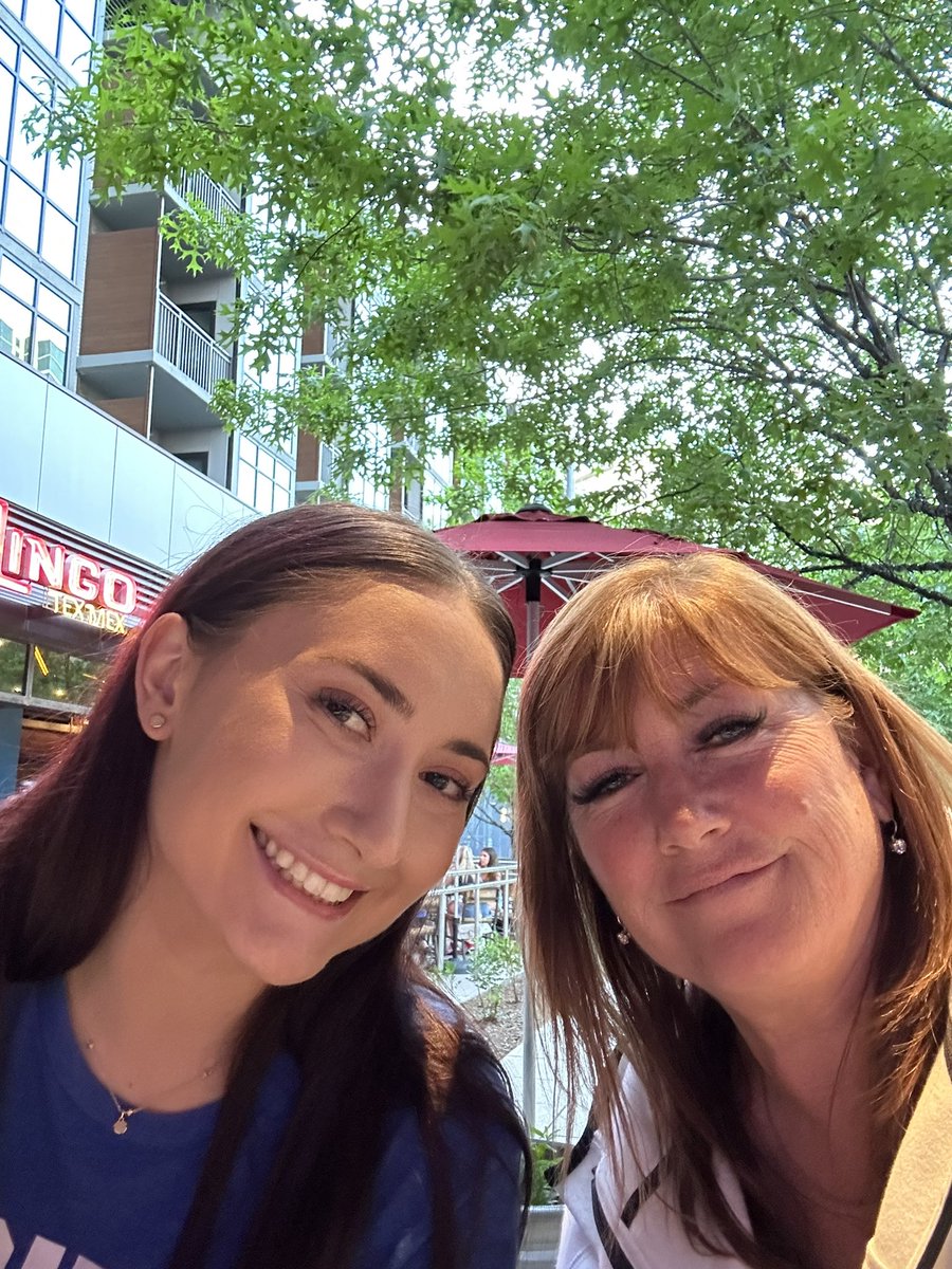 DawnWRogers's tweet photo. Two cities…two iconic events!  #MFinalFour #TheRoadEndsHere until we head back to #WFinalFour in Dallas @hazelrogerss #WBBHOF https://t.co/LmiGVDthXm