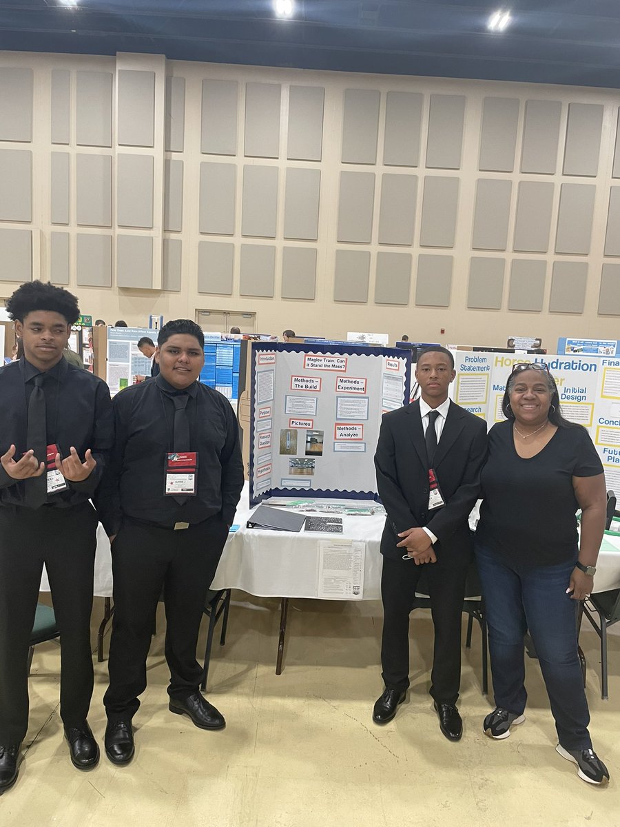 DrHagansJAGS_AP's tweet image. Took the time today to support my 8th grade “babies” as they represented @CCMSScience at GSEF!! A leaders work doesn’t just end at 4:30! Even on break, I’m always there for my “babies”!#ProudAdmin