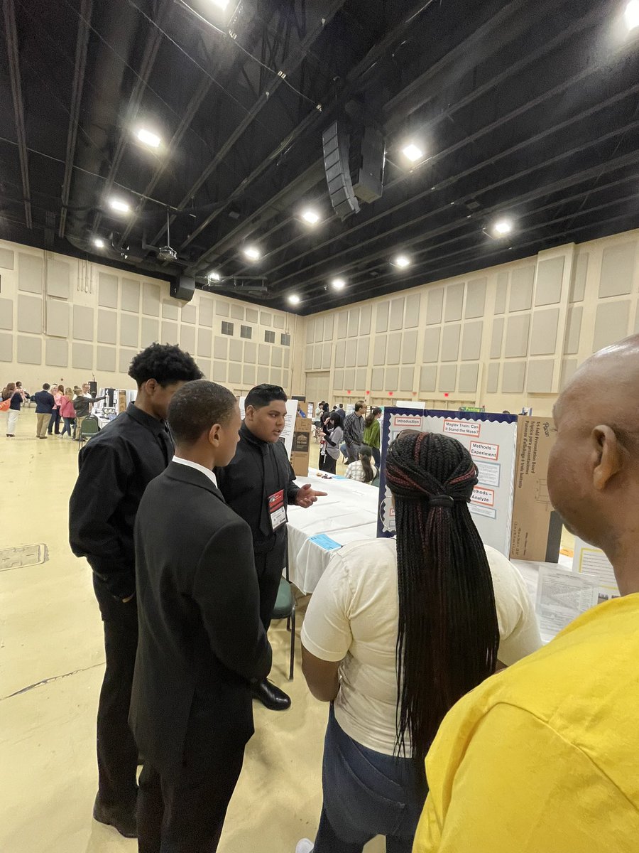 DrHagansJAGS_AP's tweet image. Took the time today to support my 8th grade “babies” as they represented @CCMSScience at GSEF!! A leaders work doesn’t just end at 4:30! Even on break, I’m always there for my “babies”!#ProudAdmin