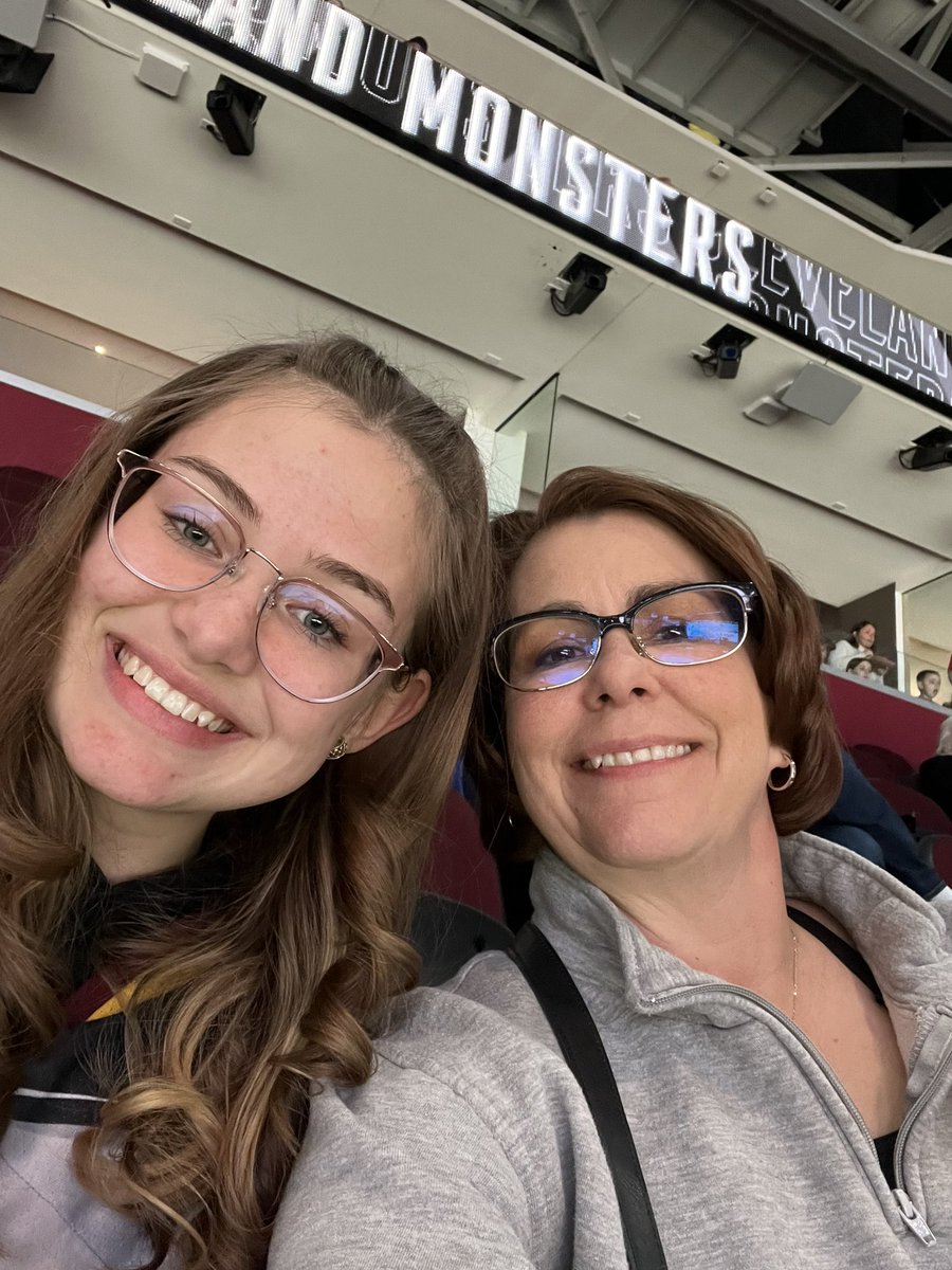 Saturday Night Lights with my girl! #LightTheLand <a href="/monstershockey/">Cleveland Monsters</a>
