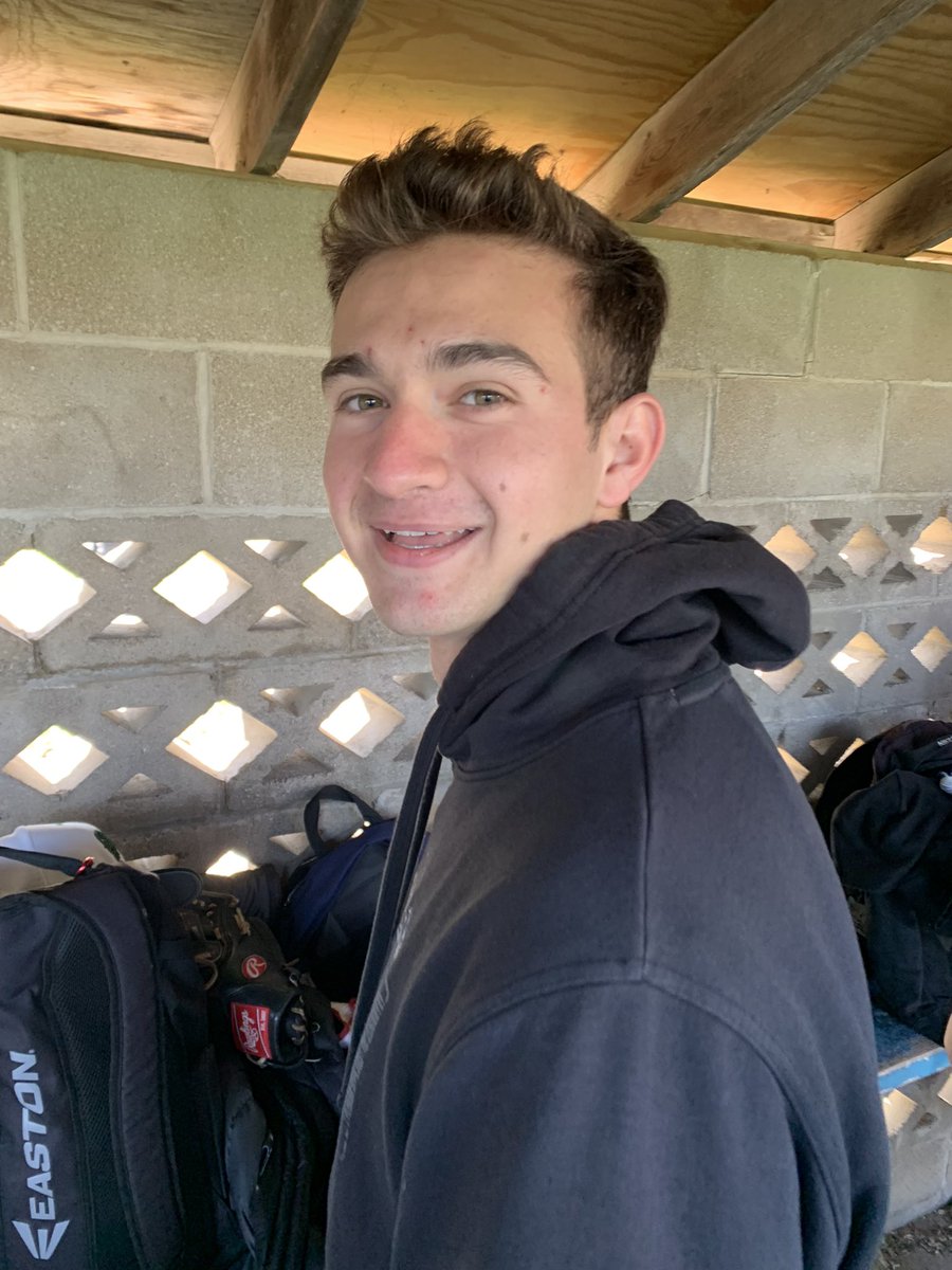 WUSlayers's tweet image. We’re not sure how the Slayers won today, but this guy had something to do with it! Ryan Tyler was a trailblazer today with the first bunt in Slayers history! He did play an April fools prank on us by letting a ball past him at second. Very funny Ryan 🙄!

#BattleForTheLouPt2