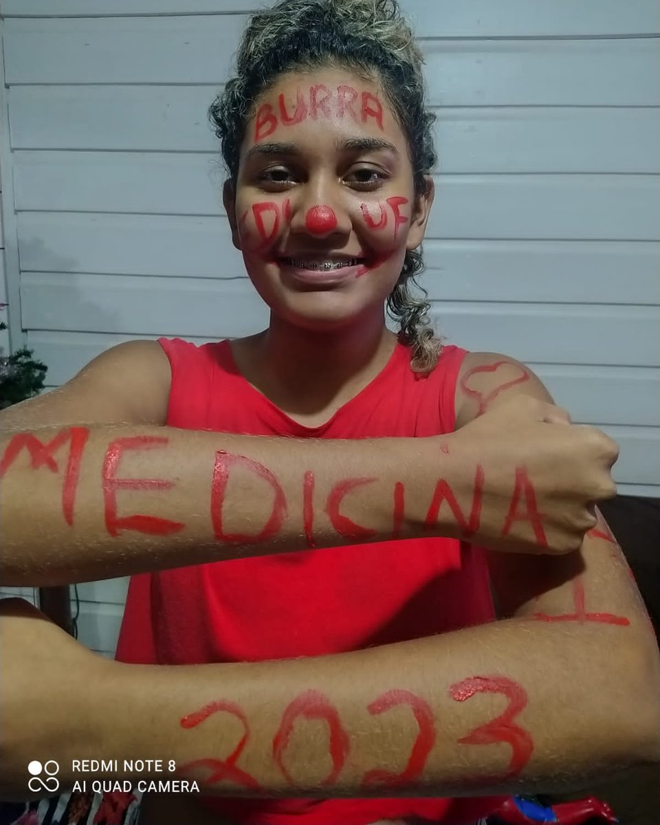 Lucyenascimento's tweet photo. AGORA A LUTA É PELA #EMBERLY https://t.co/f05CGmbBUD