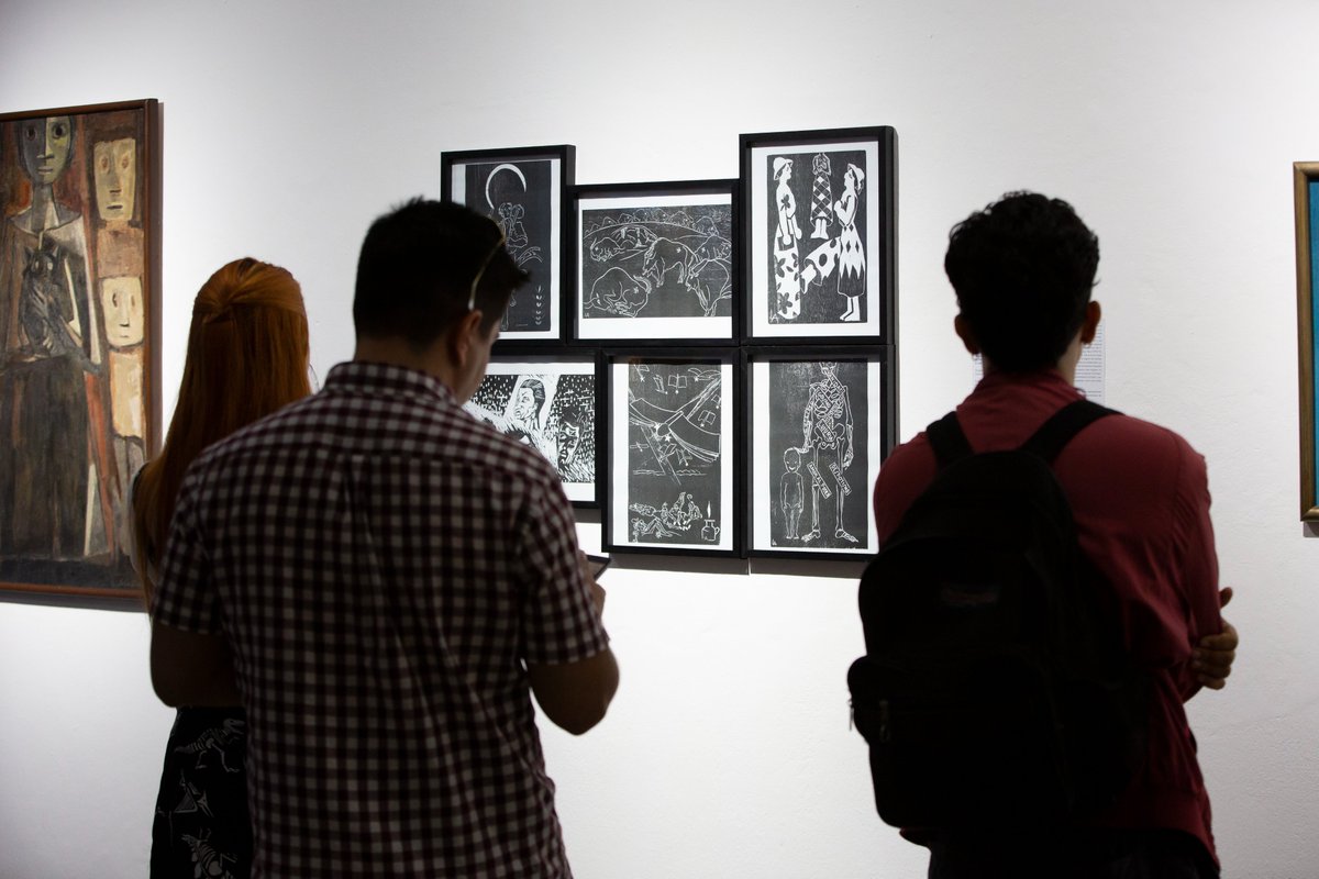 CCESV's tweet photo. #LasteniaAraujo 1902-2002 es una de las artistas salvadoreñas más fascinantes que puedes encontrar en el #CCESV en la exposición #ConsTelar, curada por @ForEverMaitra , "Coordenadas, cruces e interconexiones de #mujeres en la #culturavisual de Centroamérica, 1931-2021. https://t.co/4NJRdEq6Bs