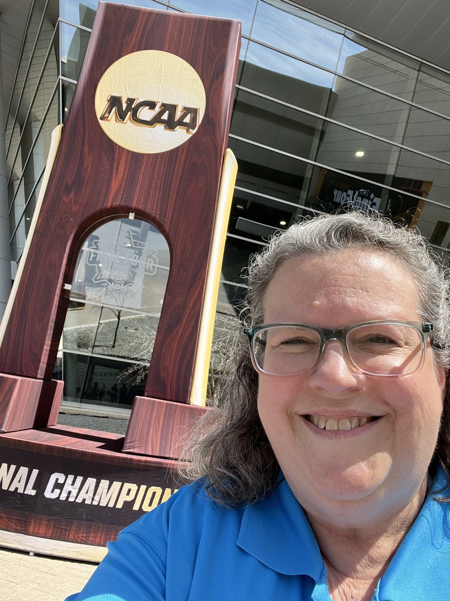 Charis Weiss tweet media