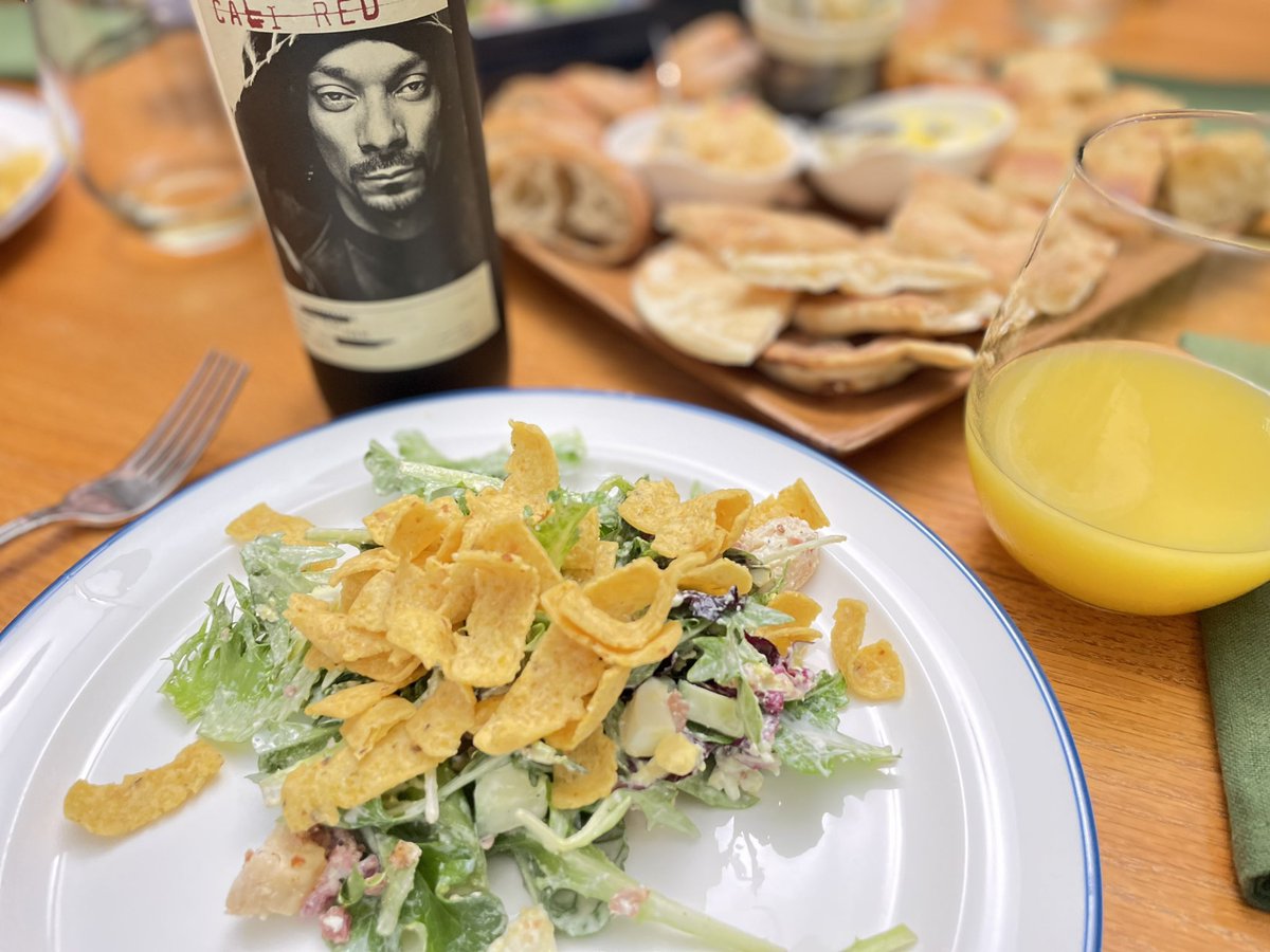 Leigh A 📚 tweet media