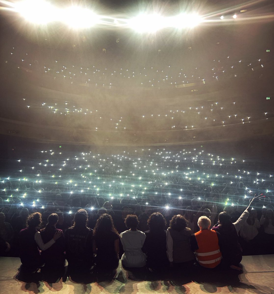 Het is eigenlijk niet te omschrijven hoe het voelt, dat het publiek vierkant achter je staat, avond na avond❤️

Elke avond is speciaal, maar zo’n 1 april gaan we nooit meer meemaken😂😂
Wat ben ik dankbaar en gelukkig met jullie❤️❤️❤️

Dank jullie wel, Gouda 🥰
Op naar Terneuzen