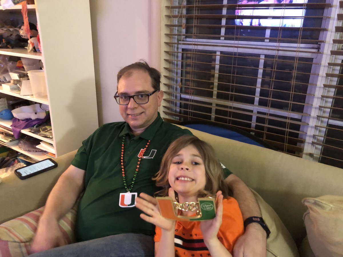 ShaneRVT's tweet photo. Let’s go Miami! #Hurricanes 🏀 https://t.co/U7HahPsXUH
