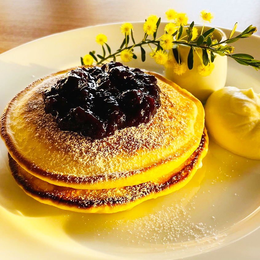 CREAFARM_Olive's tweet photo. creaVillageで朝ごはん
ブルーベリーのパンケーキ
藤枝市仮宿745−1
ENGAWA crea cafe&Restaurant
#creafarm #creatable #朝ごはん #藤枝市 #仮宿 https://t.co/zYW9mPPnv7
