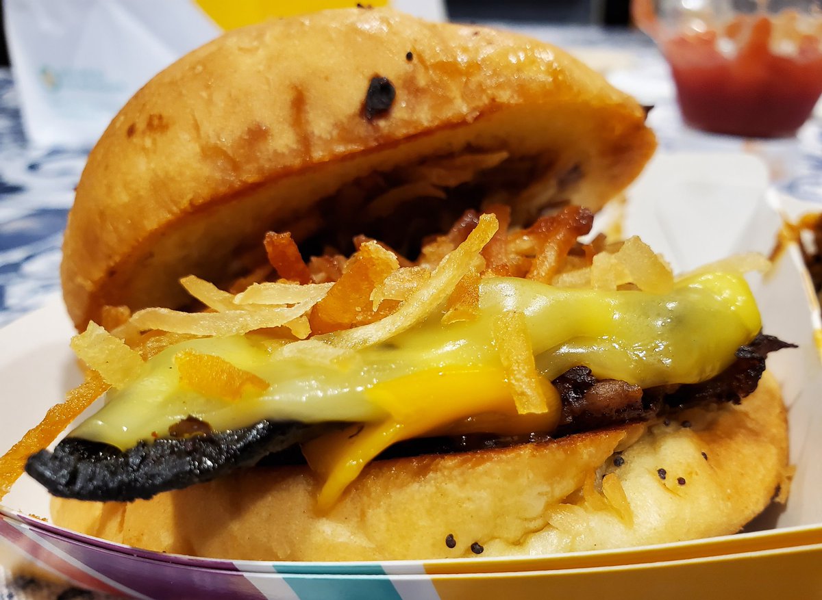 Veg4 Ⓥ tweet media