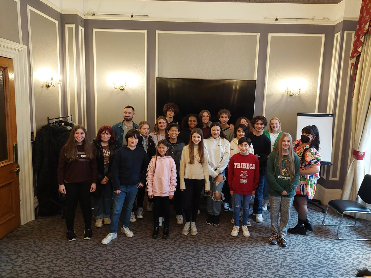 IlirianBushiAct's tweet photo. Fantastic workshop with @JulianLeBlanc and @athenadrussell 
Thanks @LSA_training 
#BestTrainingEver https://t.co/mPItH0qG7R