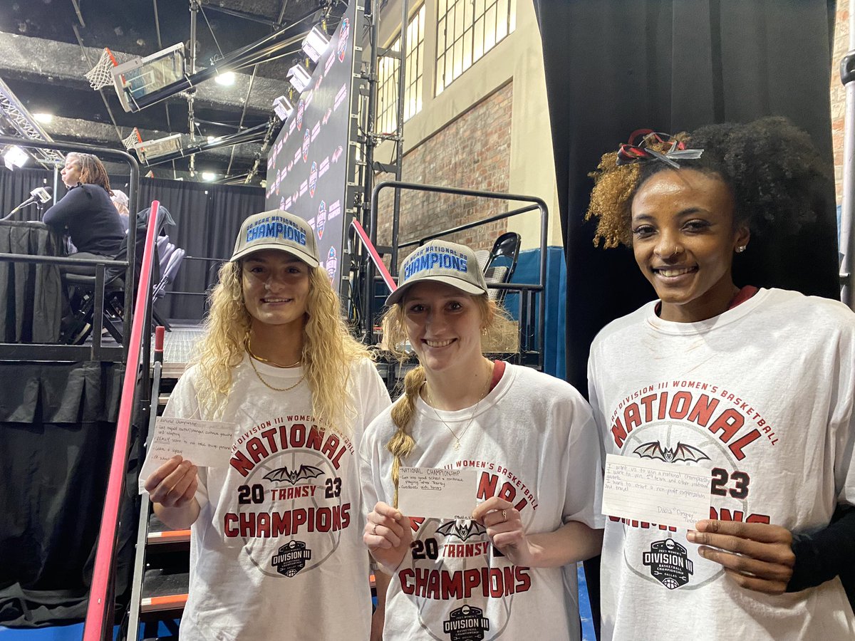 2023 NATIONAL. CHAMPIONS. 💍🏆🎉

They wrote it on their dream notecards last May for the back of Coach Fulks’ door, &amp; they did it. Then they took the cards to show at the presser. 📝

Read more: transysports.com/news/2023/4/1/…