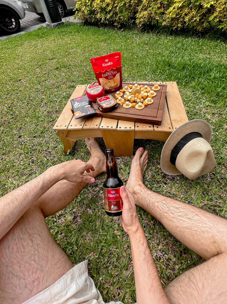 Sunny and relax day with cheese and 😎☀️🌾🧀🍺

#cheese #picadas #tabladequesos #hairymen #relaxday
#armpit #armpits #armpithair #mensstyle
#malefootfetish #malefeetmodel #piesmasculinos