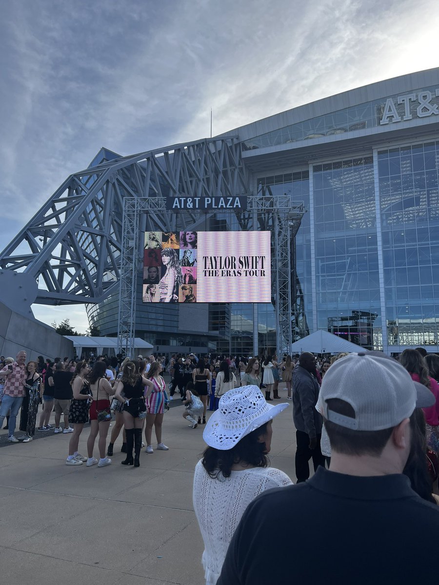 what is life #ArlingtonTSTheErasTour