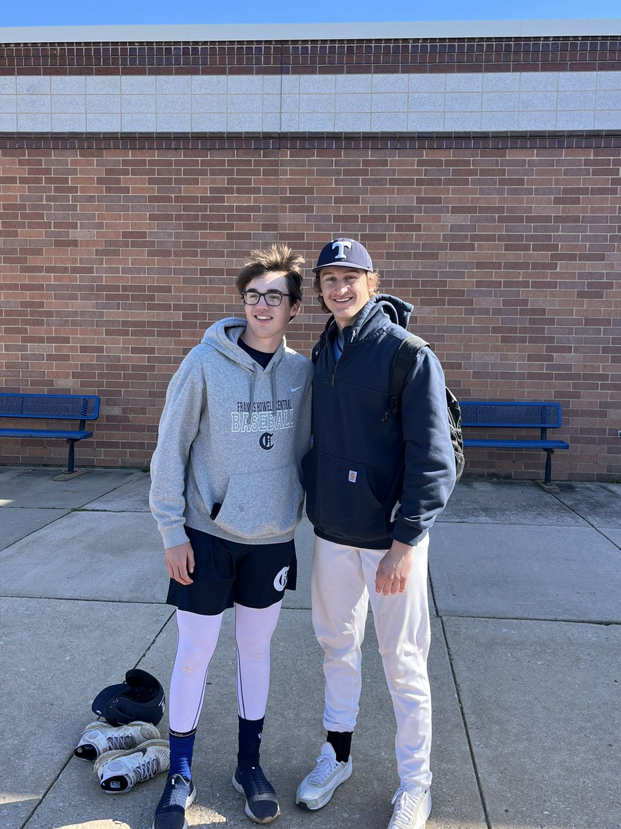 One of the best things about sports are the lifelong friendships that are developed!!

Pre-school classmates…youth baseball teammates…and High School competitors!! 

Two of my favorite lefties!