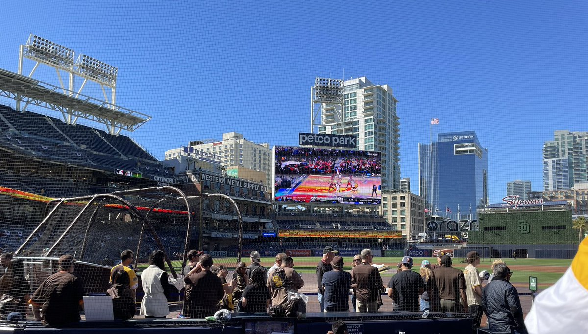 Love the early opening so no #SanDiego sports are missed… Thanks <a href="/Padres/">San Diego Padres</a> and <a href="/Aztec_MBB/">San Diego State Men's Basketball</a> for an already awesome weekend!