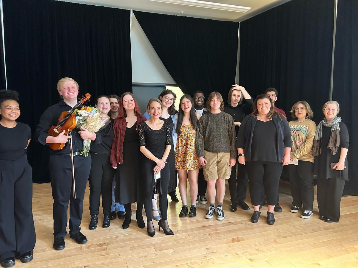 Shelly Cihak tweet media