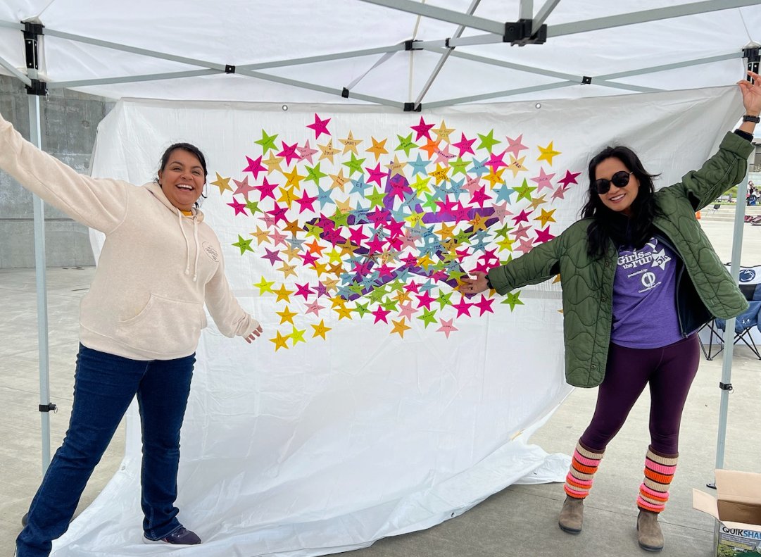 Shining bright laughing, cheering and sharing our stars at Kids Day with @copefamilycenter
Brillando riendo, animando y compartiendo nuestras estrellas en el Día del Niño con @copefamilycenter

#statpower #BEYOUnique
