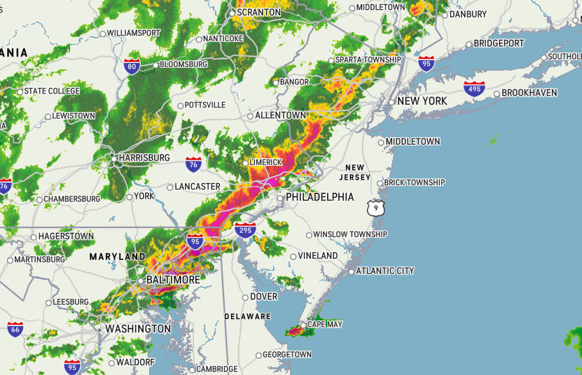 breakingweather's tweet photo. Two tornado warnings and multiple severe thunderstorm warnings are in effect across eastern Pennsylvania, Maryland, New Jersey and Delaware. This tornado warned storm will impact parts of New Jersey and the northern Philadelphia suburbs. https://t.co/jk3TL5GPFf https://t.co/Nmr7PNTtxh