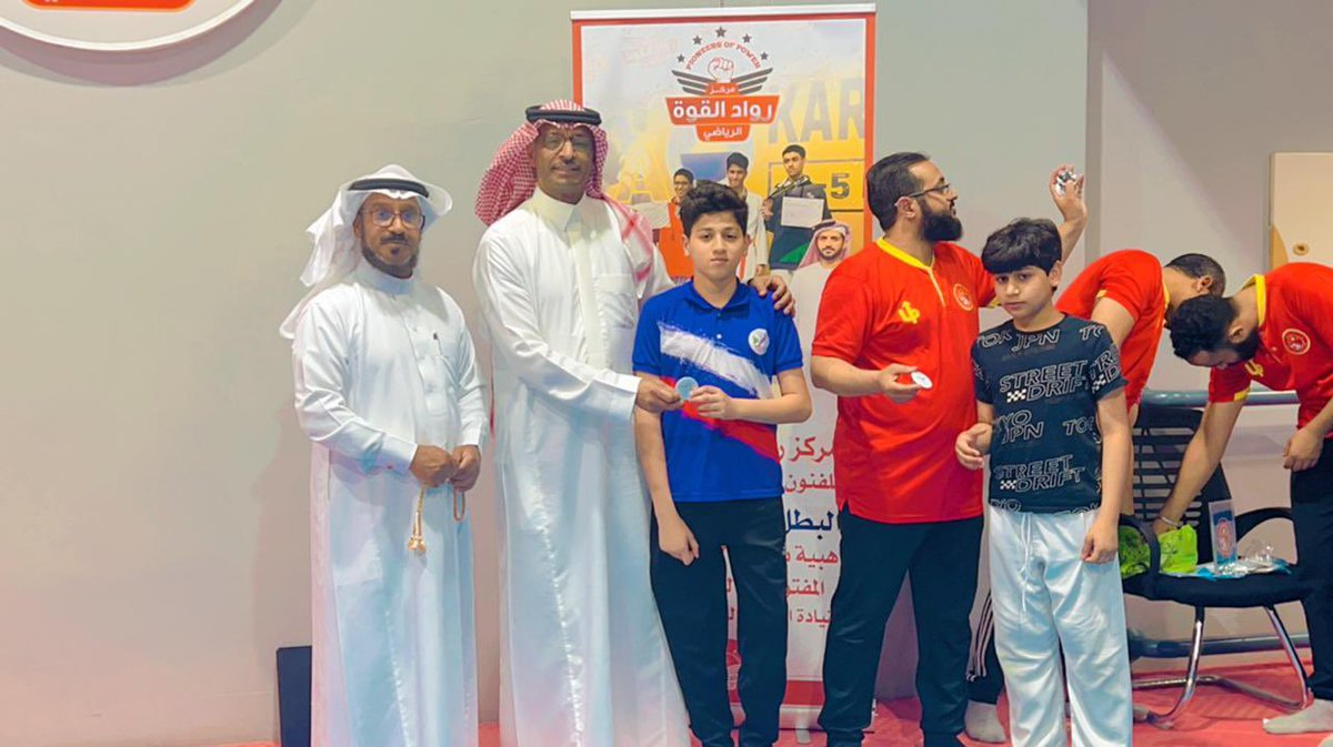 تكريم بعض اللاعبين