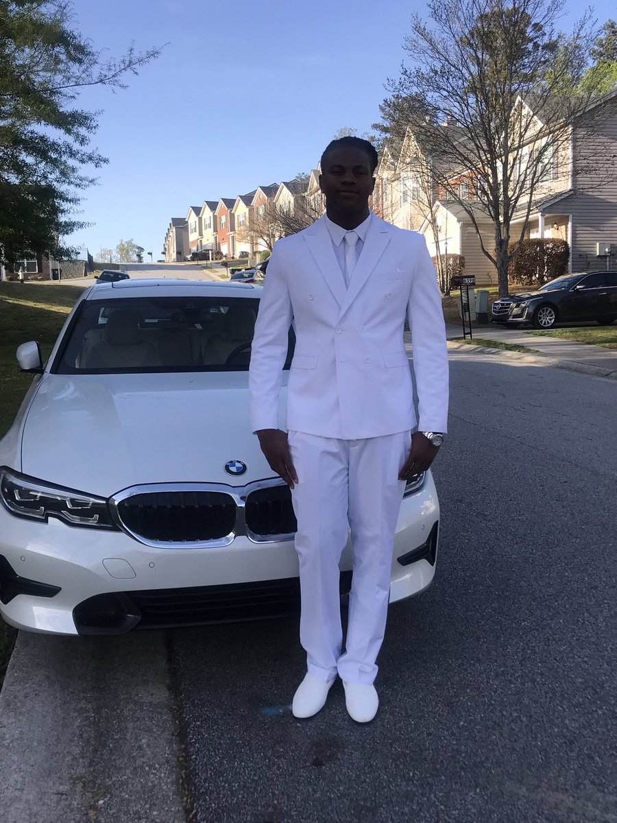 atruewoman1's tweet photo. Prom Season 💙💙💙 #Dom #2024 #KnowWhoIAm #Fit ✌🏾 https://t.co/VyX11cQIo7
