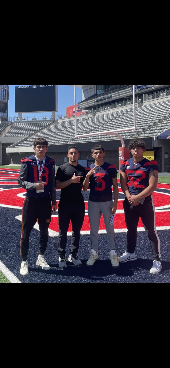 Great be visit with some hard working guys. Appreciate <a href="/bobbythejet/">Bobby Jet Rodriguez</a> &amp; <a href="/coachBSanders18/">Brandon Sanders</a> for having us. 

 <a href="/ArizonaFBall/">Arizona Football</a> <a href="/GageFelix8/">Gage Felix</a> <a href="/_abel_alarcon_/">Abel Alarcon</a> <a href="/OGonzalez2024/">Orlando Gonzalez</a> 
Check out there hudl film 🔥
<a href="/SCLancerNation/">Salpointe Football</a>