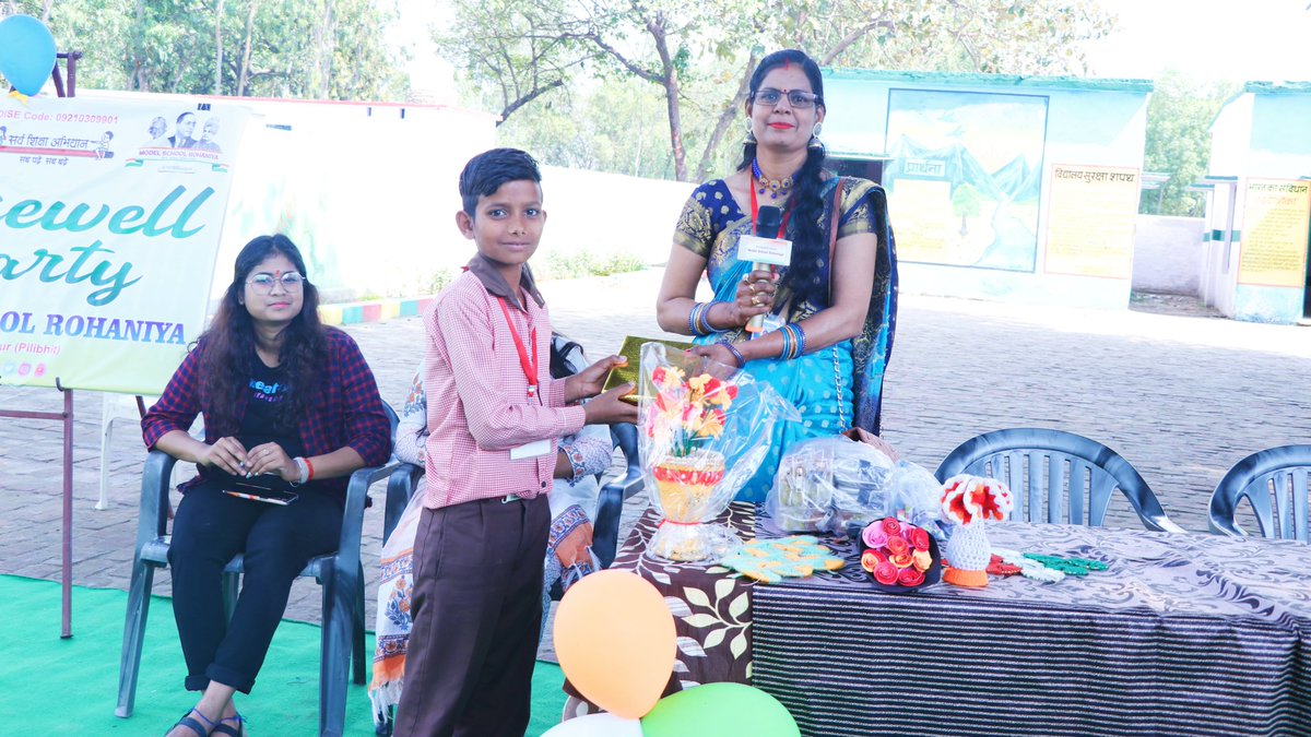 MSRBisalpur's tweet photo. #Farewell of #Class5th❤️

आज विद्यालय में अपने सबसे बड़े व सबसे प्यारे बच्चों को विद्यालय से विदा करना करना भले एक परम्परा और अवश्यसँभावी क्रिया का अंग है.परन्तु यह पल एक बेटी के पिता से ज्यादा गहनता से कौन समझ सकता है,सभी को मेरी शुभकामनायें.

@BsaPilibhit @basicshiksha_up https://t.co/HVEj31DP03