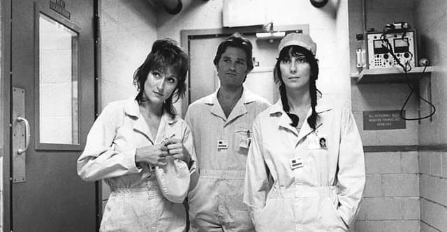GilaFilmLLC's tweet photo. Looking to hang with this triple threat? Then listen to the latest episode of CARPET CITY CINEMA & our review of the 1983 drama SILKWOOD, starring Meryl Streep, Kurt Russell, and Cher!
#carpetcitycinema #podcasting #podcasting #GilaFilms #Silkwood #MerylStreep #kurtrussell #cher https://t.co/71sPj3B5dw