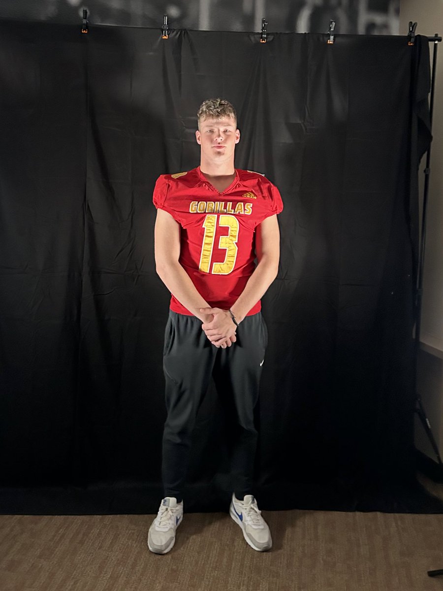 thejacksonbergt's tweet photo. Thank you @GorillasFB for an amazing experience on Junior Day! As well as a big thank you to @Coachweiss30 and @CoachB_Larson for the invite! @Coachbwright4 @AsoPogi @recruit_route @NewcastleFTBL https://t.co/eeH32tZQS0