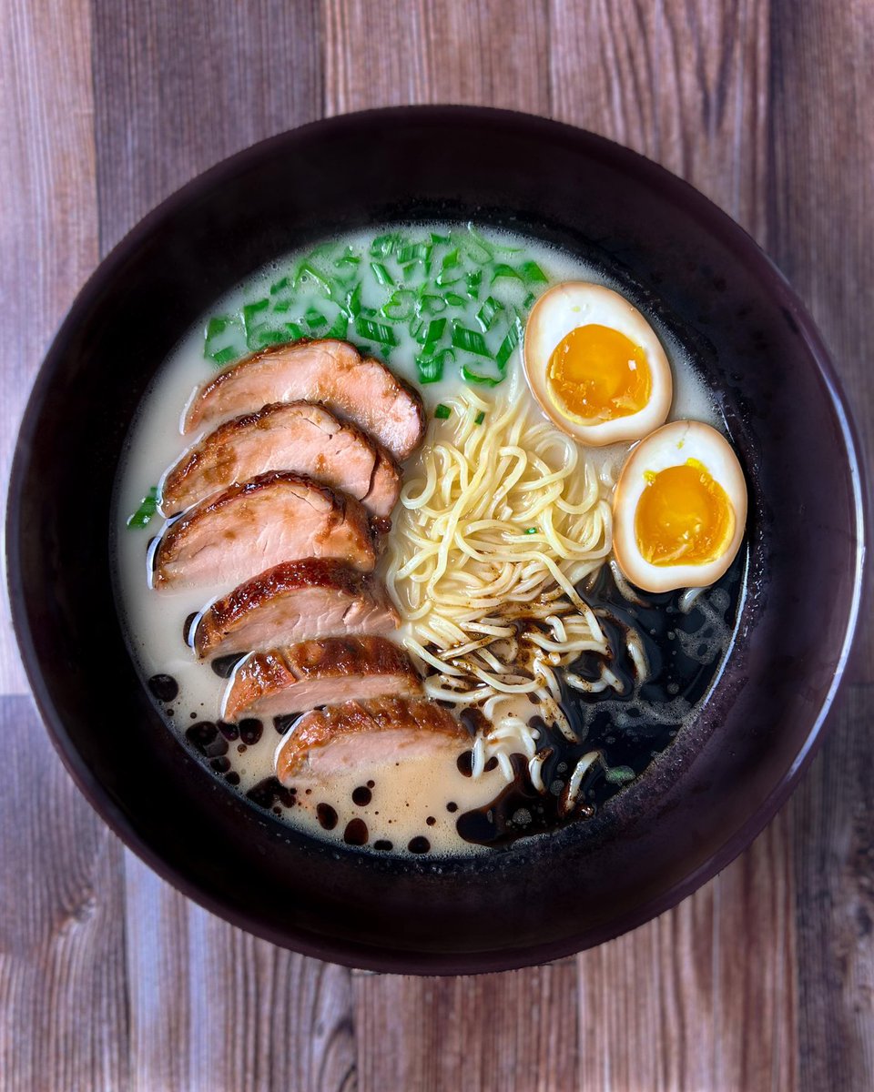 FoodPorn's tweet photo. Have you eaten ramen? 🍜 

📷: yellowjacquet https://t.co/lGHVyZb4vR