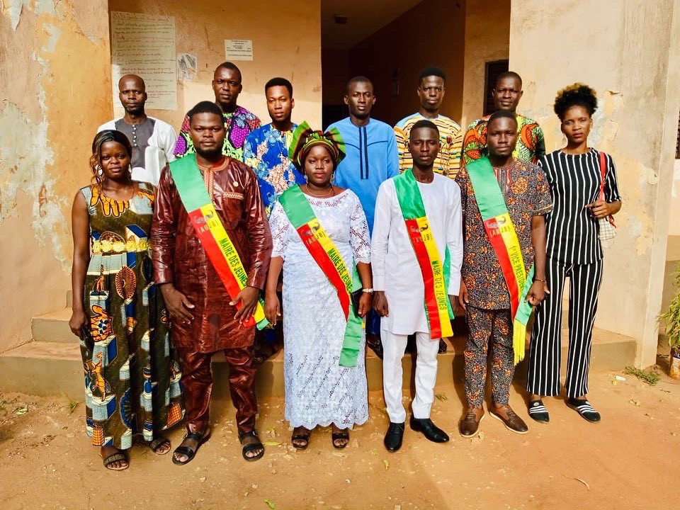 AugustinTALON's tweet photo. J’ai assisté cet après-midi à l’installation des nouveaux membres de la mairie des Jeunes de #Kpomassè à ma qualité de Coordonnateur départemental des mairies des jeunes de l’Atlantique ✊🏿
#AMJB un Jour AMJB pour toujours🥰
#agmb12 @EnabelauBenin #wasexo @Abpf_ippf @BougeOuidah https://t.co/ZeVzAWc7K4
