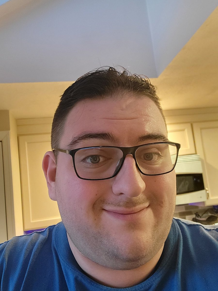Got a new Haircut &amp; I feel good about myself right now! Love you guys ❤️