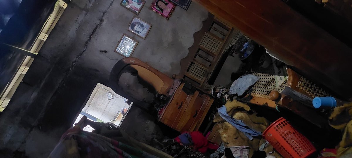 FrankMenjivarES's tweet photo. No me gusta publicar este tipo de cosas pero este caso me rompió el corazón. 

Un incendio destruyó la vivienda de la Familia Guevera, en el video Chelsy llora por la tablet que nuestro Presidente @nayibbukele le había regalado. 

Ya estamos gestionando para brindar toda la ayuda necesaria a la Familia Guevara y para que también Chelsy vuelva a tener su tablet.
