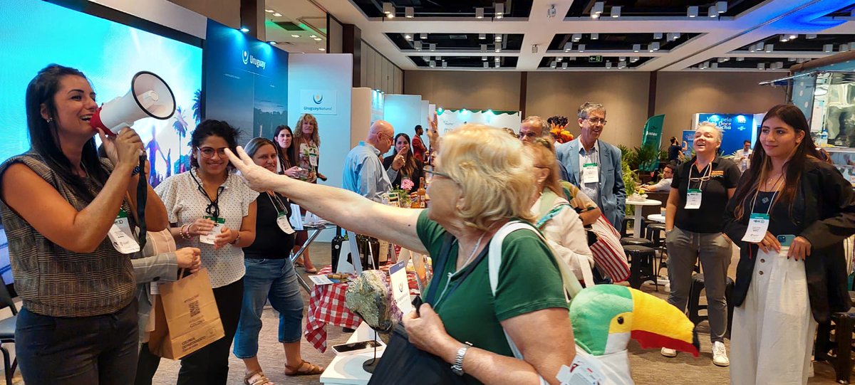 minturuy's tweet photo. Hoy Uruguay cerró su exitosa participación en la Feria de Negocios #UGART 2023: 
👉 Posicionamiento de la diversidad de su oferta 
👉 Networking 
👉 Diseño de nuevas experiencias binacionales #UruguayNatural https://t.co/IgLtzpcu3s