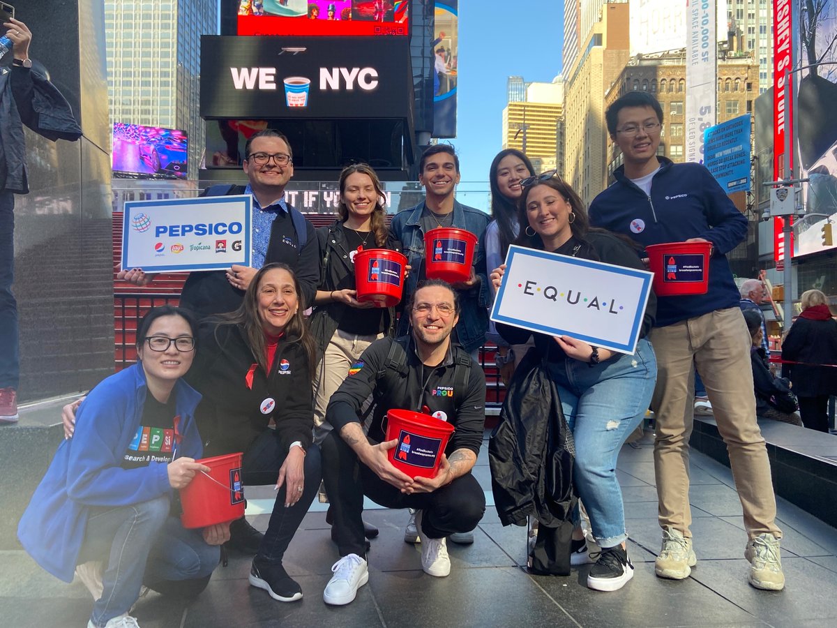 Toxic_Lemur's tweet photo. PepsiCo volunteers for Broadway Cares/Equity Fights AIDS Red Bucket Fundraiser on a beautiful Saturday in the city. https://t.co/vqh2Q83W4y